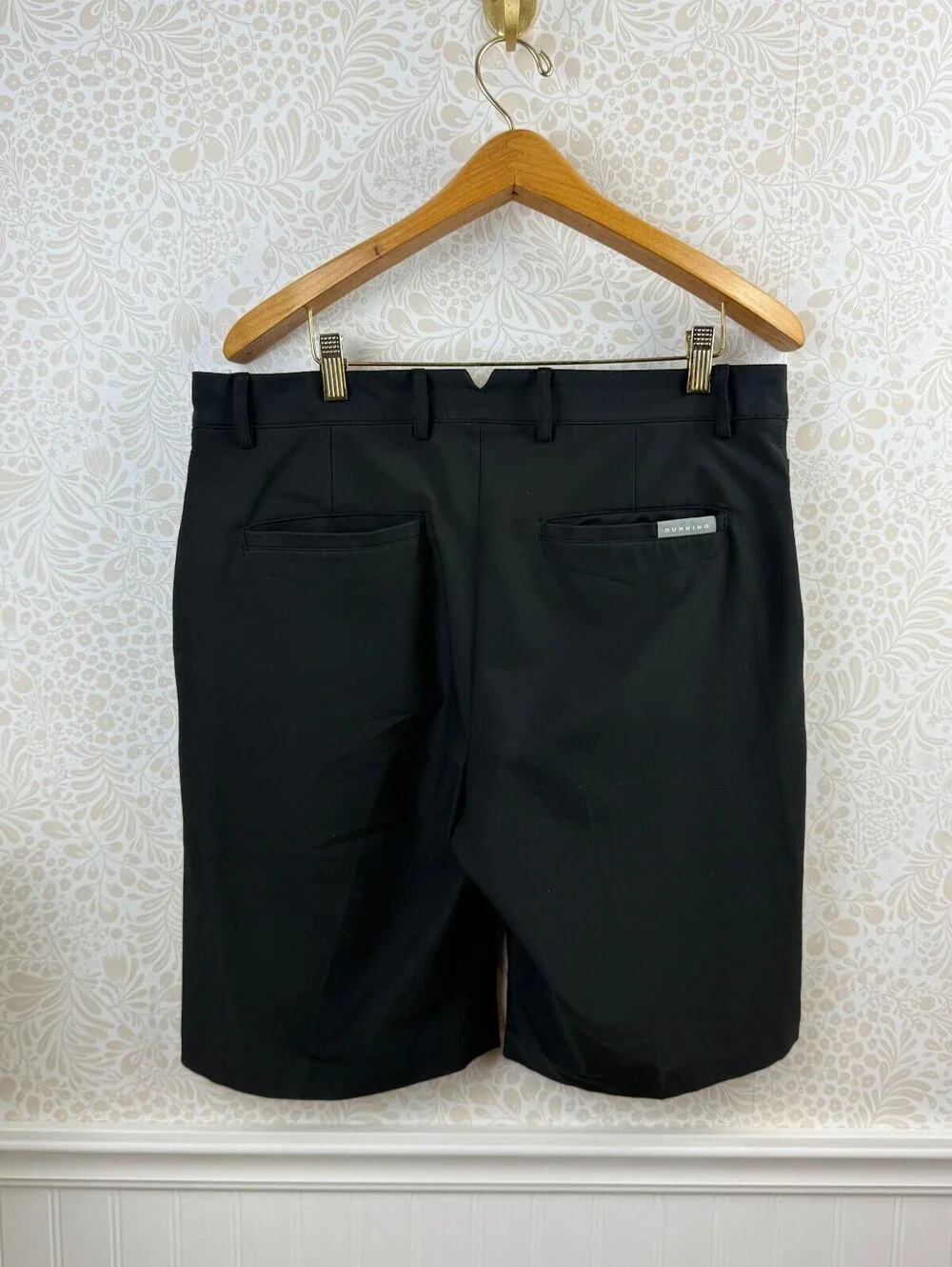 Dunning Men's Black Player Fit Woven 10